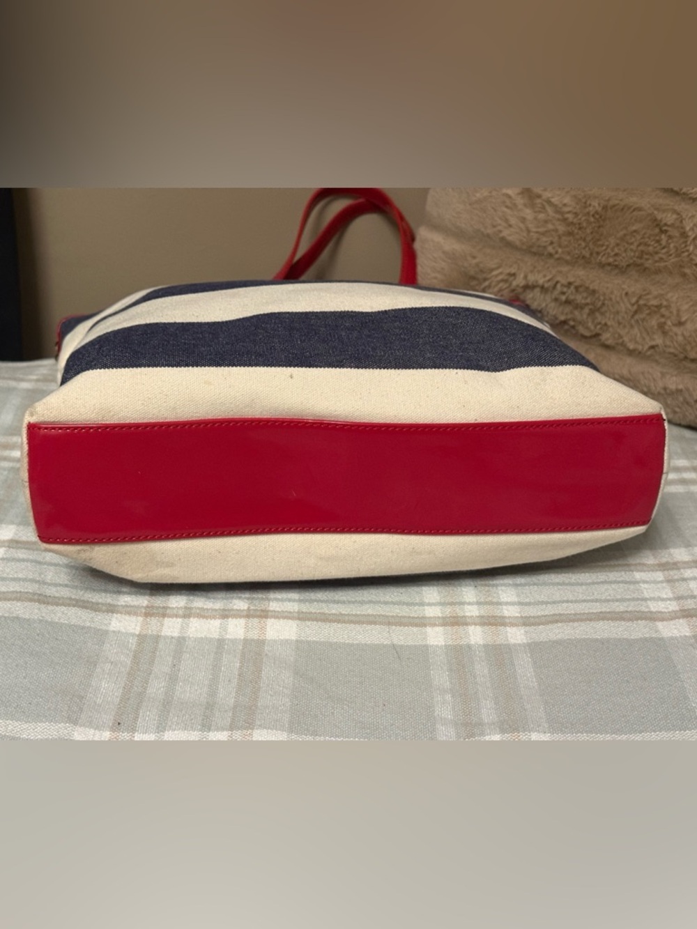 Tommy Hilfiger Nautical Stripe Canvas Tote Bag – Red Patent Trim & Lobster Claw - Picture 4 of 6
